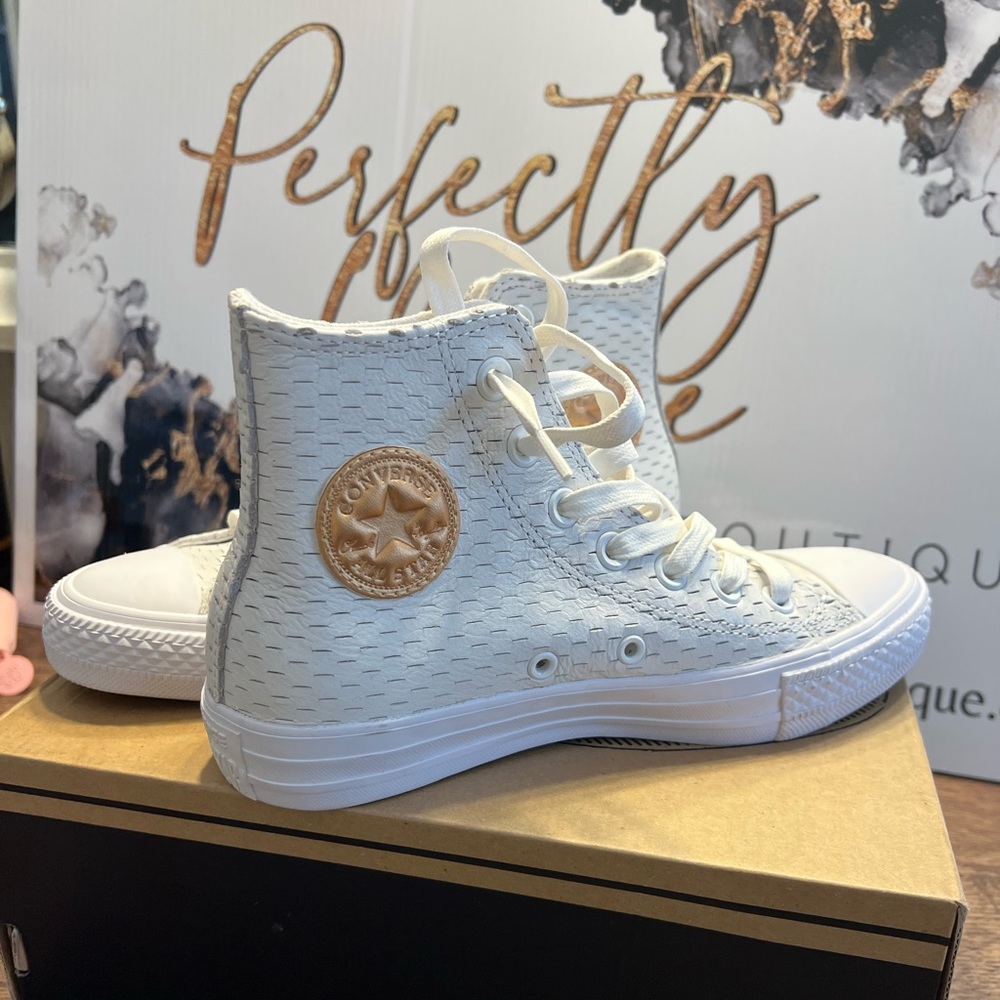 NWT Converse White and Gold High Top Sneakers Unisex